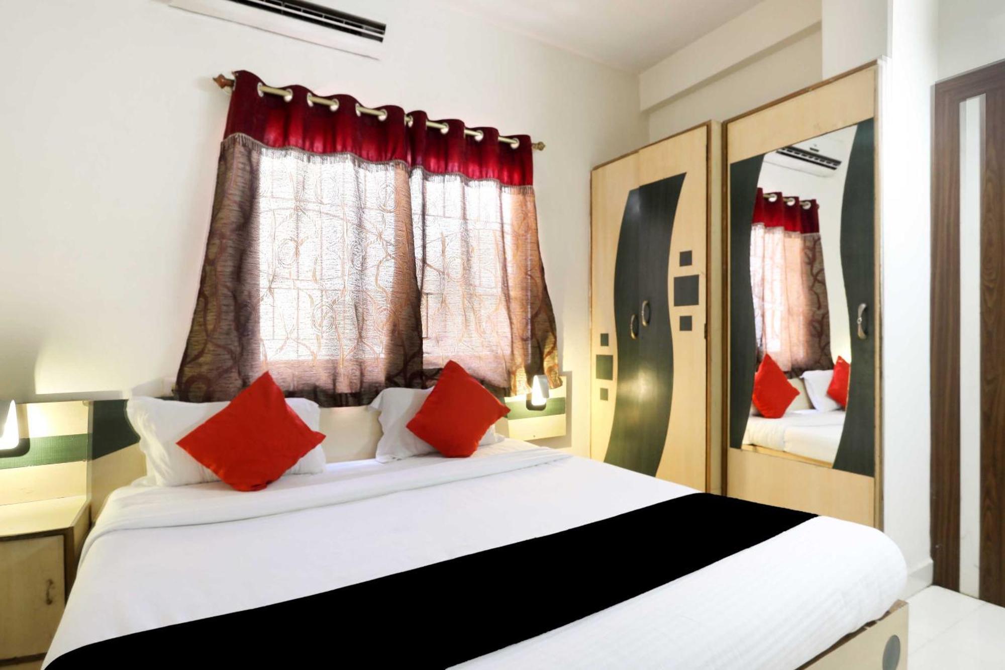 Collection O 3761 Hotel Shree Datta Indore Exterior foto
