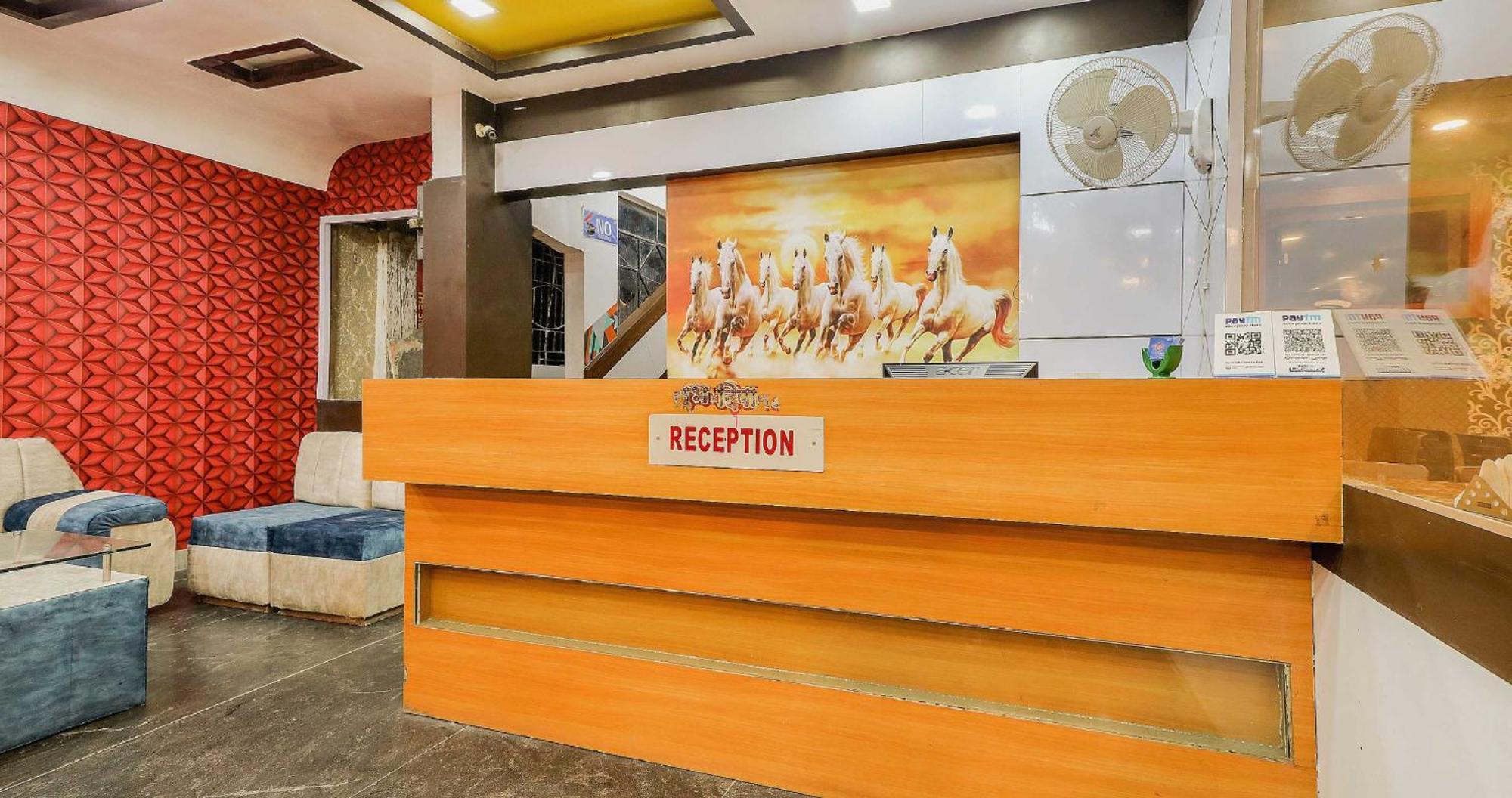 Collection O 3761 Hotel Shree Datta Indore Exterior foto