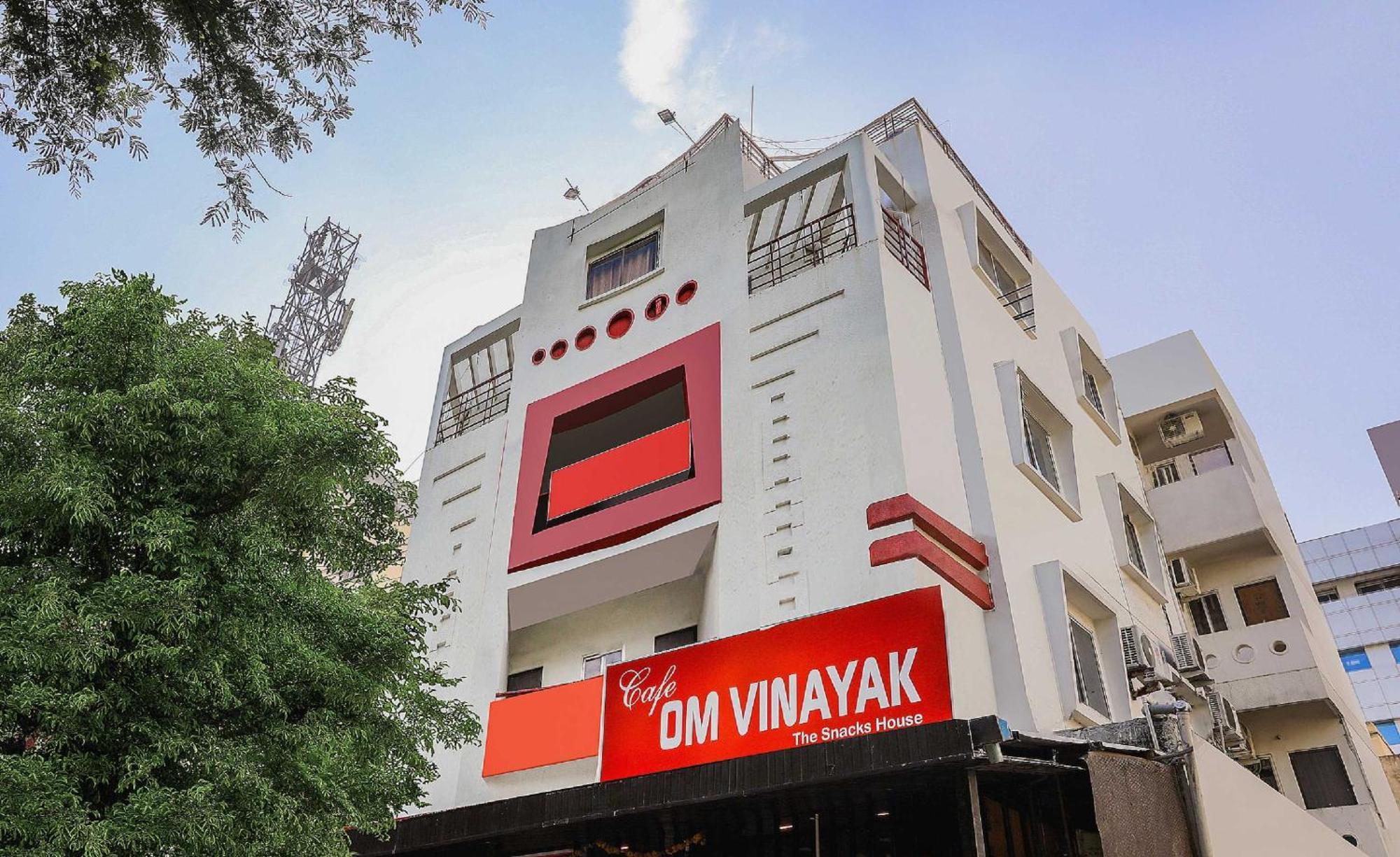 Collection O 3761 Hotel Shree Datta Indore Exterior foto