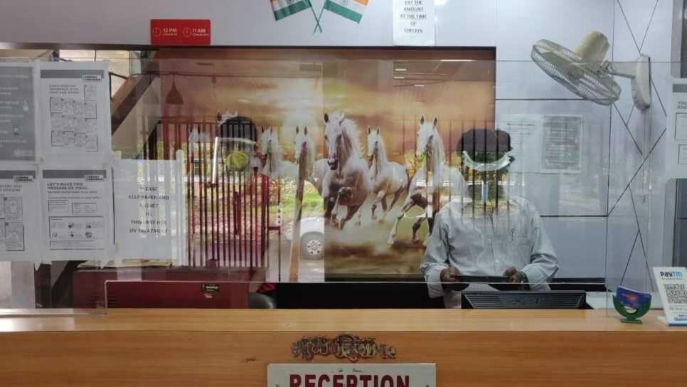 Collection O 3761 Hotel Shree Datta Indore Exterior foto