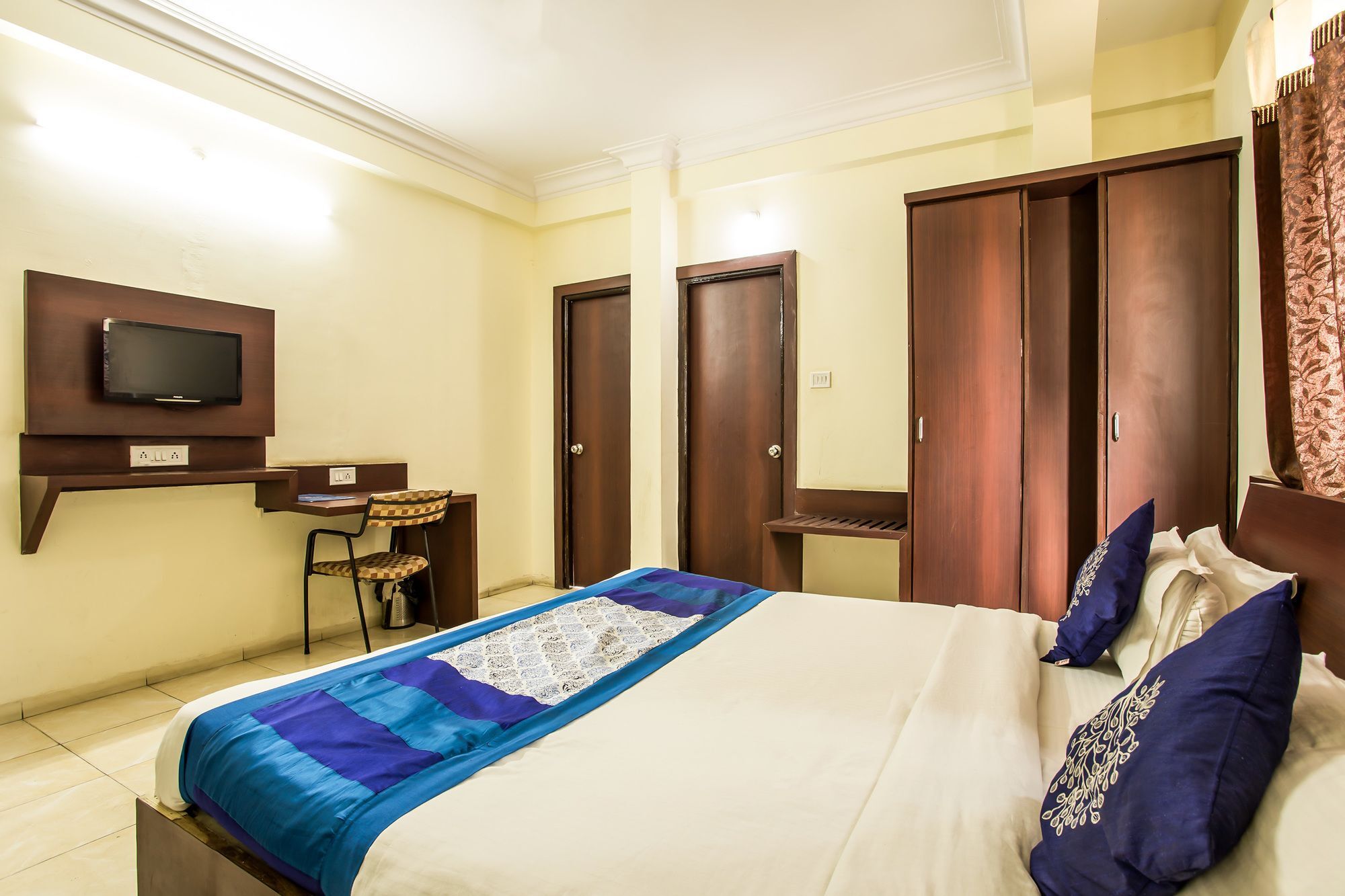 Collection O 3761 Hotel Shree Datta Indore Exterior foto